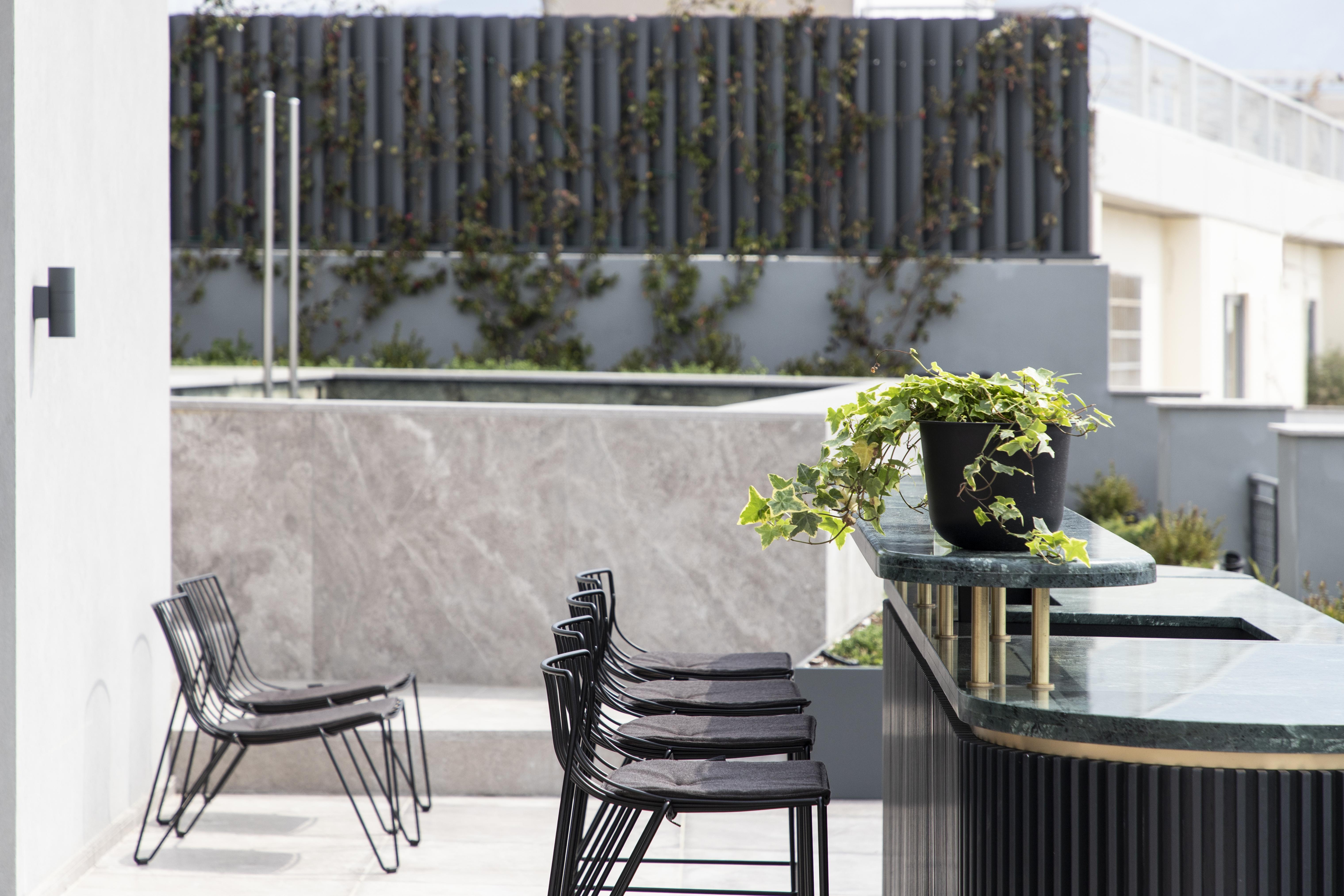 Perianth Hotel Athens Luaran gambar The rooftop bar at the hotel